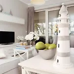 Apartman Bialy Z Tarasem W Playa Baltis *