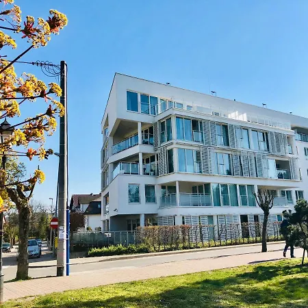 Bialy Z Tarasem W Playa Baltis Apartman