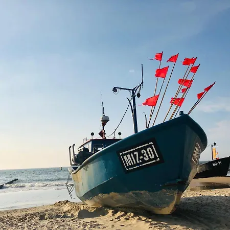 Bialy Z Tarasem W Playa Baltis Miedzyzdroje