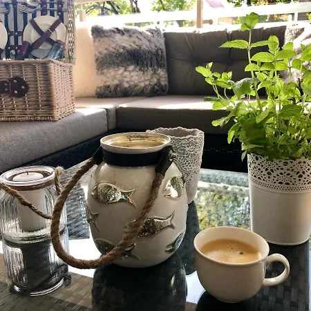 Bialy Z Tarasem W Playa Baltis