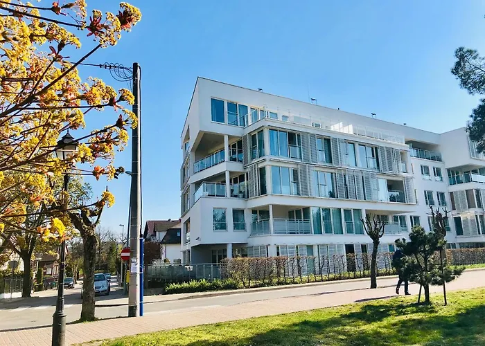 Bialy Z Tarasem W Playa Baltis Apartman