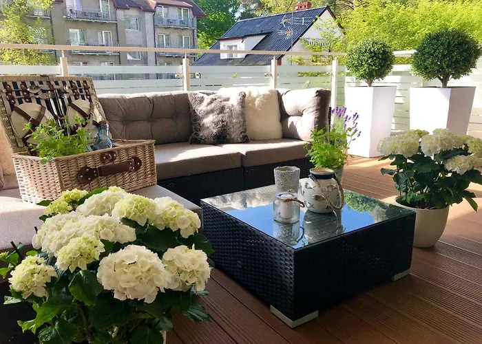 Apartman Bialy Z Tarasem W Playa Baltis