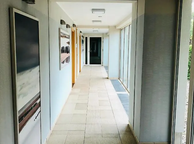 Bialy Z Tarasem W Playa Baltis Apartman